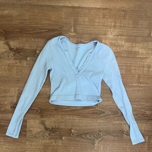 Urban Outfitters Light Blue Buttoned Long Sleeve Top Size Small